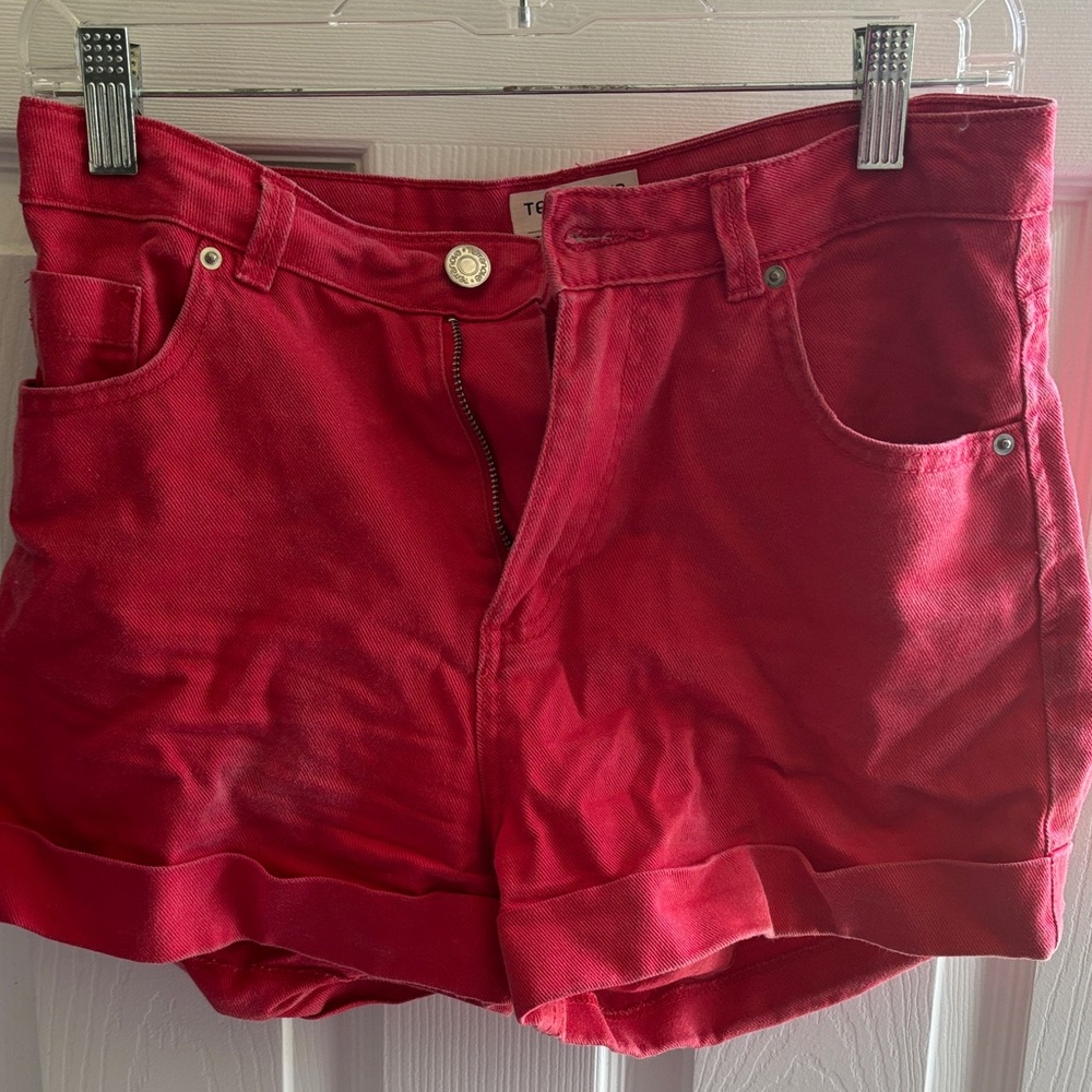Trendy Red High Waist Women's Shorts